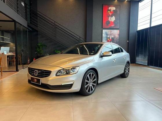 VOLVO S60 2.0 T5 KINETIC 16V TURBO GASOLINA 4P AUTOMÁTICO VOLVO S60 2.0 T5 KINETIC 16V TURBO GASOLINA 4P AUTOMÁTICO